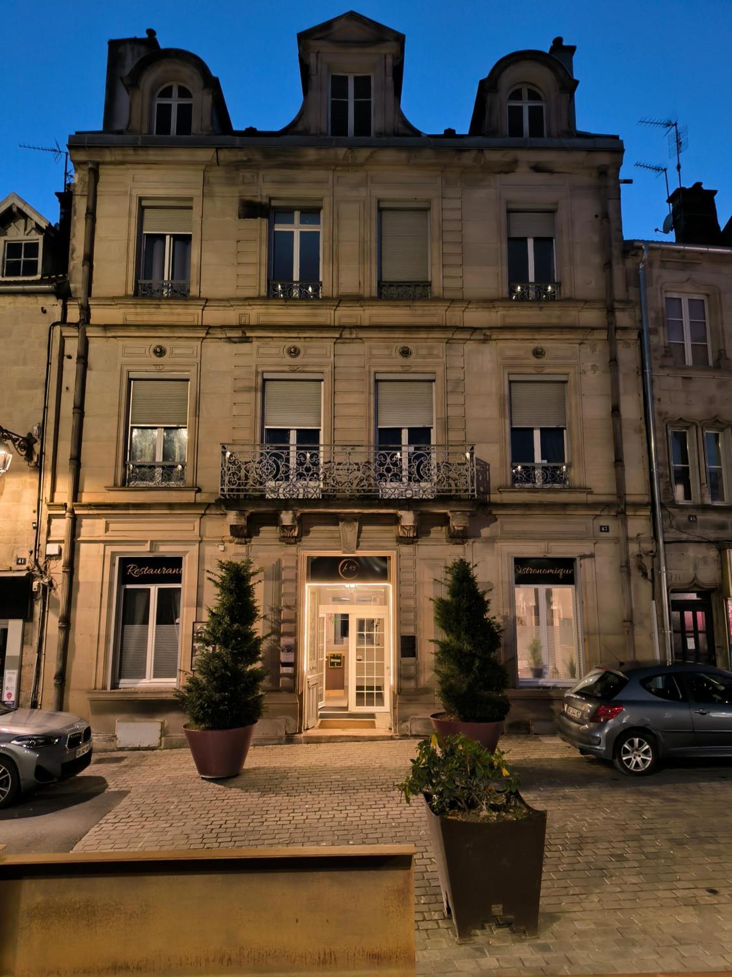 Le Napoleon Hotel Luxeuil-les-Bains Eksteriør billede